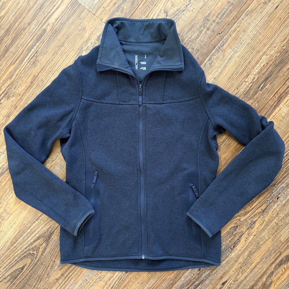 Arc'teryx Covert Cardigan Women Small Black Full Zip Jacket 15377 Knit Fleece